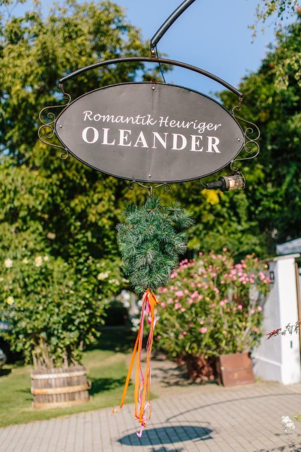Oleander Romantik Zimmer Trausdorf an der Wulka Exterior foto